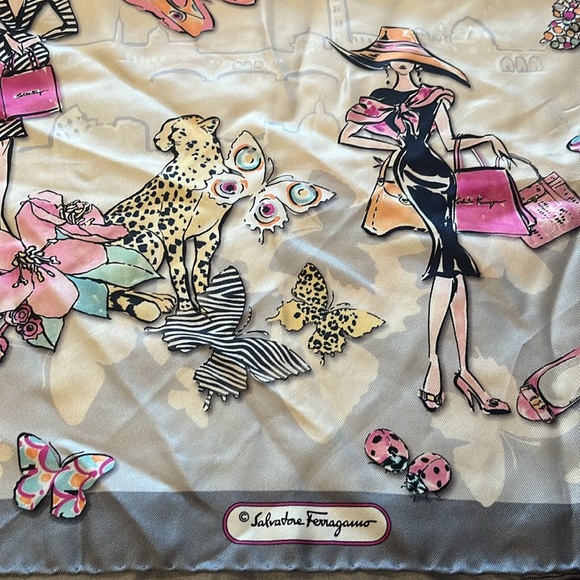 Salvatore Ferragamo 100% silk scarf - Picture 2 of 2